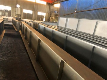 鋼結構采光帶的材質及影響力